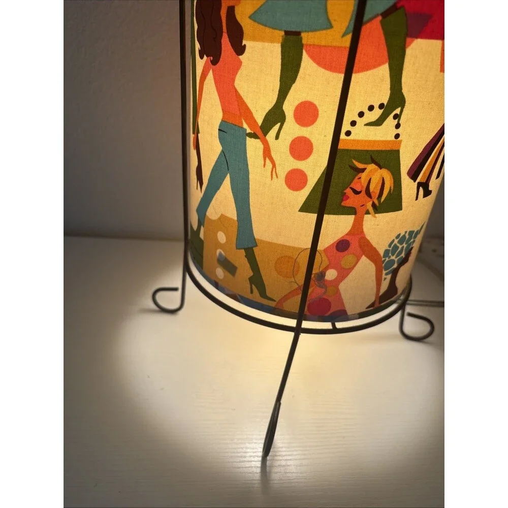 Vtg Tonner Dolls Fashion Wardrobe Print Lamp MCM Modern Century 50s Kitsch
